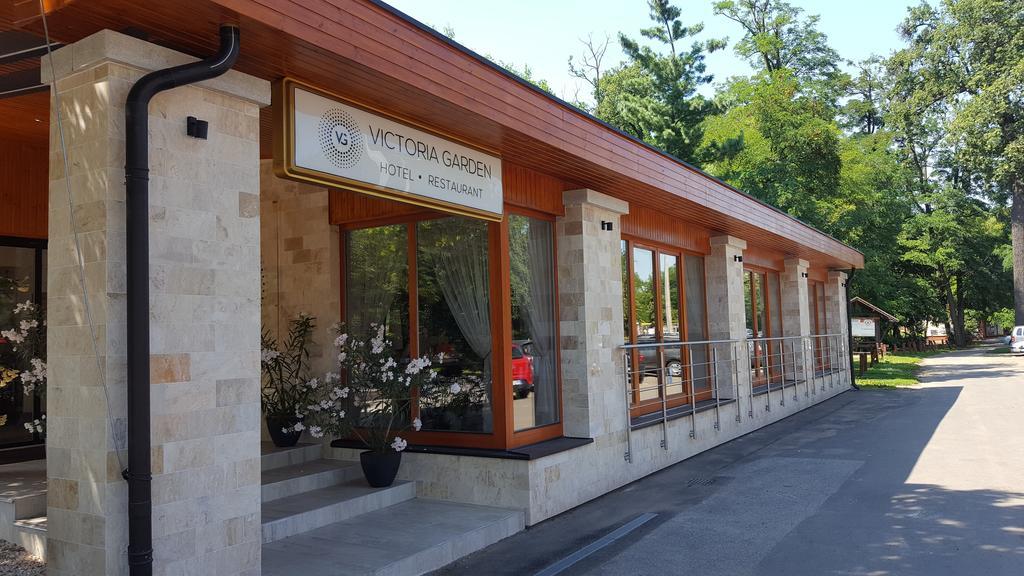 Nyíregyháza Victoria Garden Hotel Es Etterem מראה חיצוני תמונה